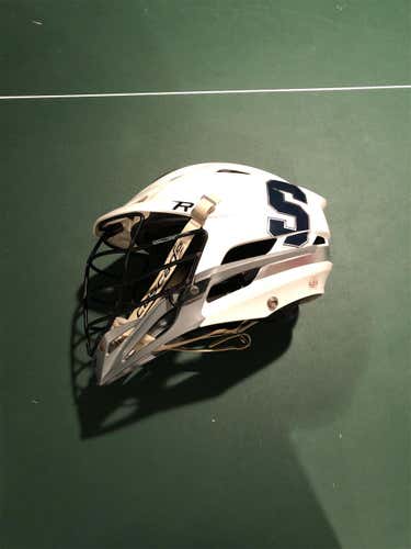 White Used Cascade R Helmet