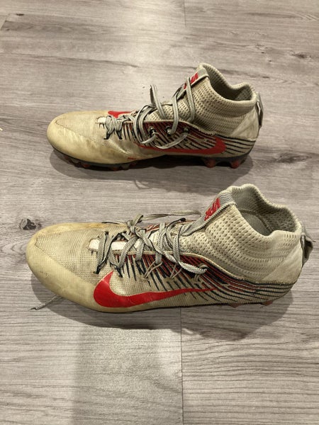 Used Adult Men's Size 11 (Women's 12) Molded Cleats Nike