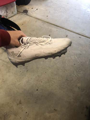 White New Adult Men's Size 12 (Women's 13) Molded Cleats Under Armour Cleats