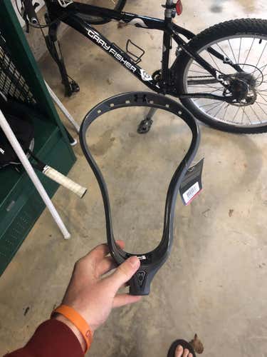 Gray New Under Armour Unstrung Command D Head