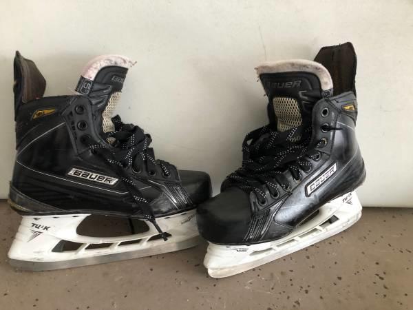 Used Junior Bauer Supreme 180 Hockey Skates Size 5