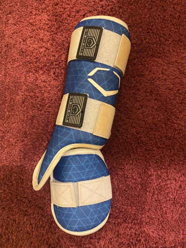 New Senior EvoShield Shin Guards