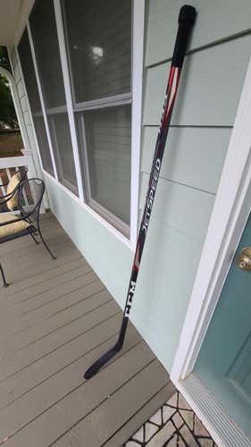 New Intermediate CCM Right Handed JetSpeed FT2 Hockey Stick P88 65 Flex