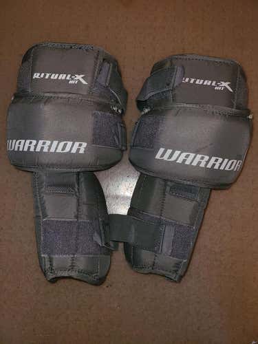 Used Warrior Ritual X INT knee guards