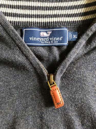 New Vineyard Vines XL quarter zip