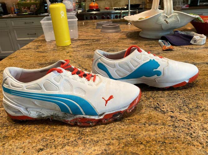 White Men's Size 13 (Women's 14) Puma Golf Shoes