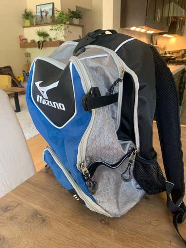 Blue Used Mizuno Bat Bag