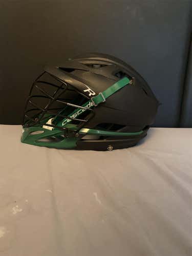 Used Cascade R Helmet