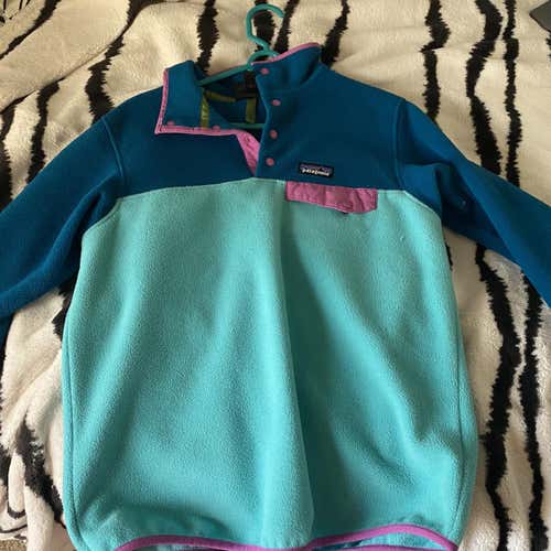Adult Small Patagonia Sweatshirt