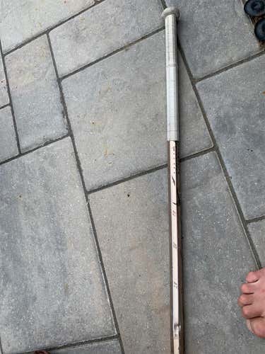 Used Warrior Evo 5 Stick w/ Gold Nike Vandal