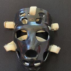 Black Formfitting Street Hockey Mask
