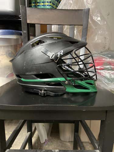 Black Cascade R Helmet
