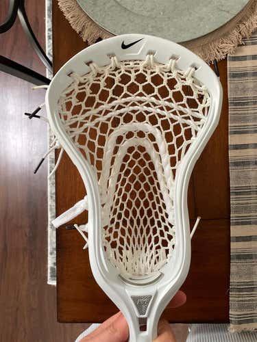 White New Attack & Midfield Strung Lakota 2 Head