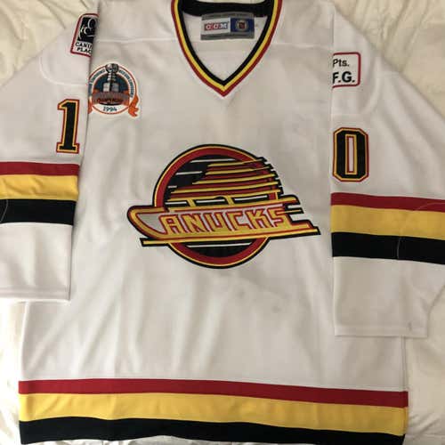 Pavel Bure Signed Vancouver Canucks Jersey