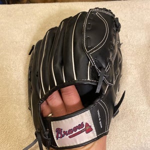 Atlanta Braves Game Giveaway Right Hand Throw Atlanta Braves 11.25" Baseball Glove