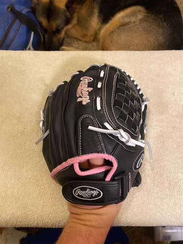 Rawlings High School/College Right Hand Throw WFP115 11.5" Softball Glove