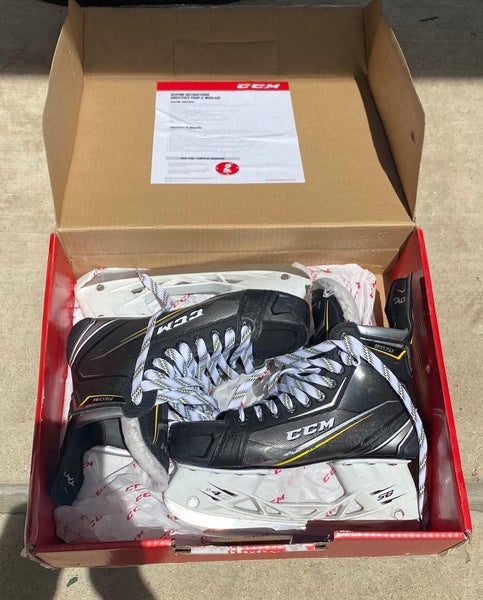 Used Senior CCM Hockey Skates Extra Wide Width Size 7.5
