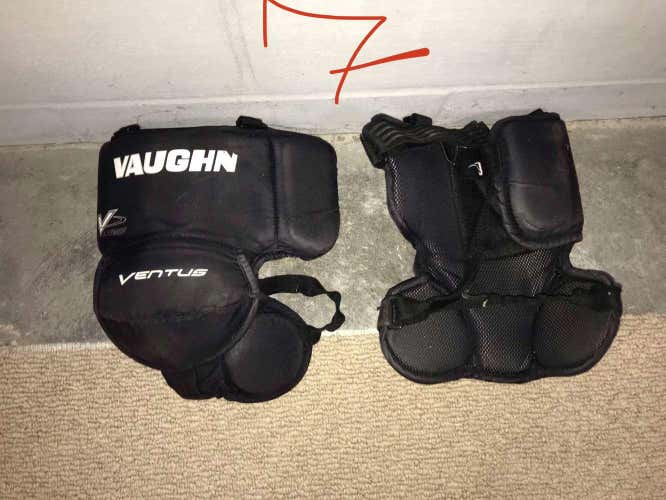 Used Senior Vaughn Ventus LT80 Knee Pads