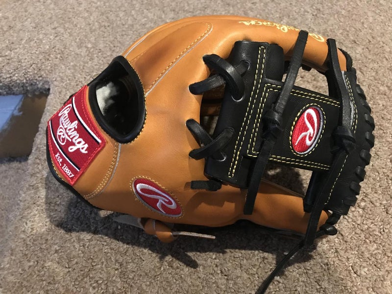 Near New Rawlings Pro Preferred Baseball Glove 11.5"