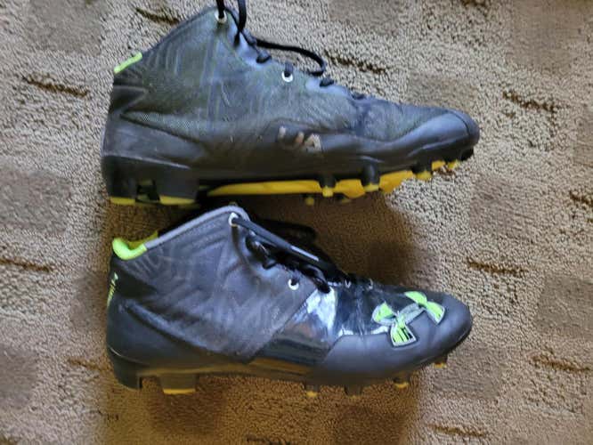Under Armour Banshee Mid Lacrosse Cleats ** SIZE 9 **