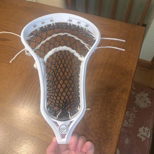 White Used Strung Kinetik Head