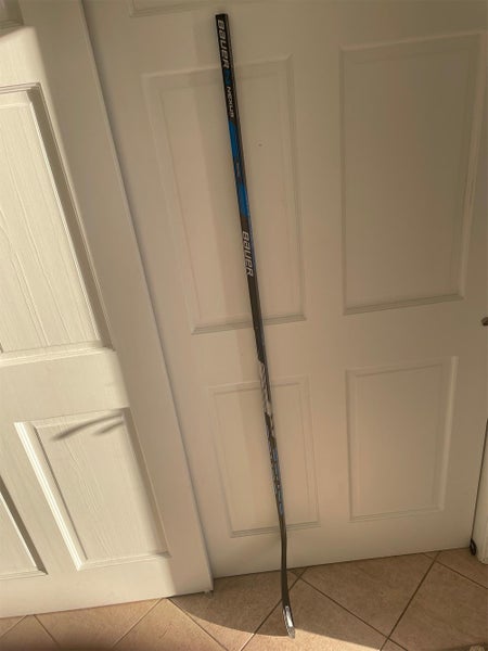 Senior Right Handed Team Nexus Hockey Stick