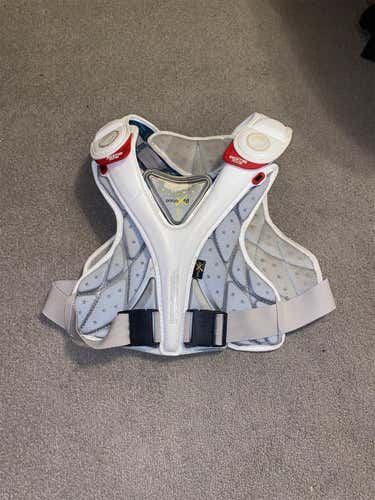 Used Medium Maverik Rome Shoulder Pads