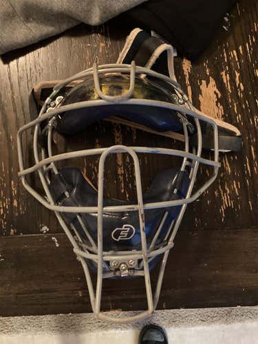 Force 3 Spring Catcher's Mask
