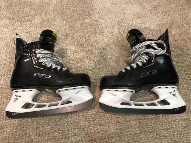 Used Junior Bauer Supreme matrix Hockey Skates Size 5