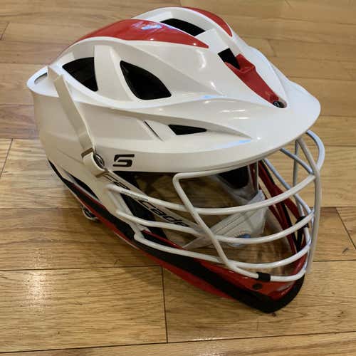 lightly used  Cascade S. white shell, cage, strap. red chin & washer. removable red decal.