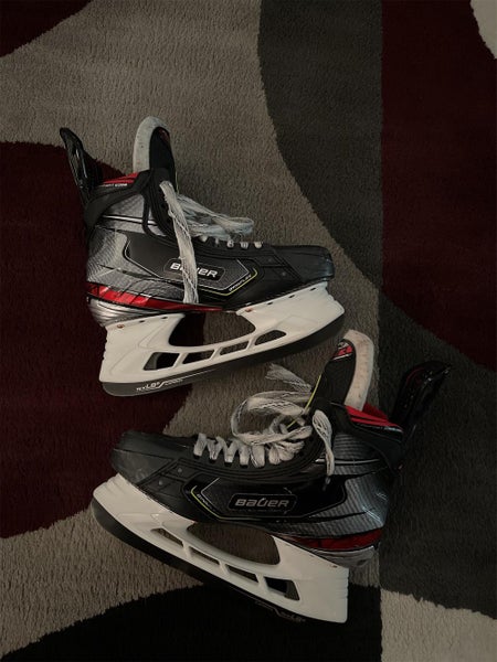 Senior Bauer Vapor 2X Pro Regular Width Size 10.5 Hockey Skates