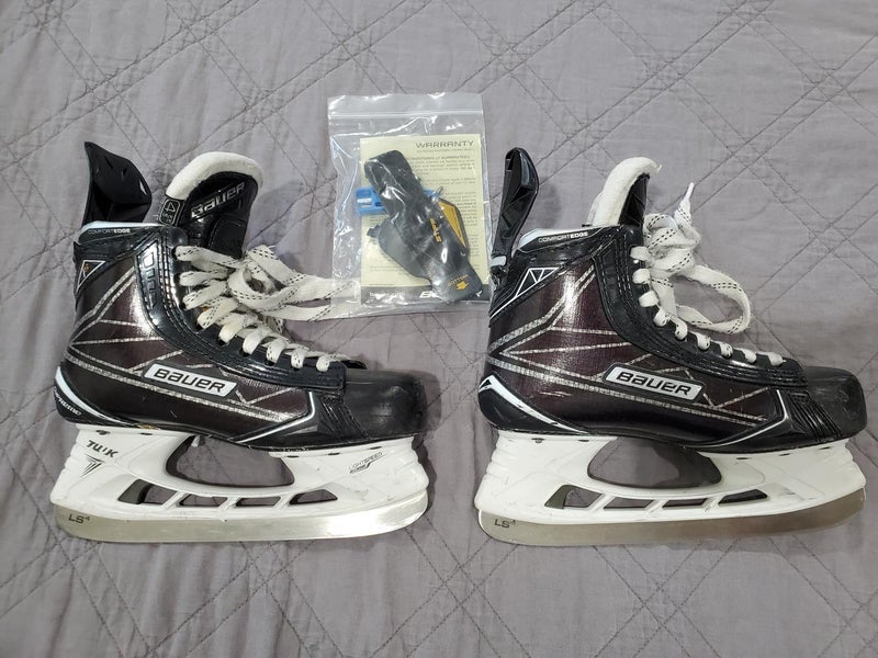 Used Junior Bauer Supreme 1S Hockey Skates Extra Wide Width Size 4.5