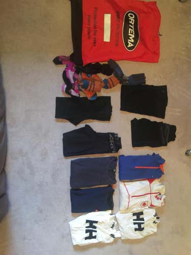 Black Adult Medium/Large Helly Hansen Base Layers