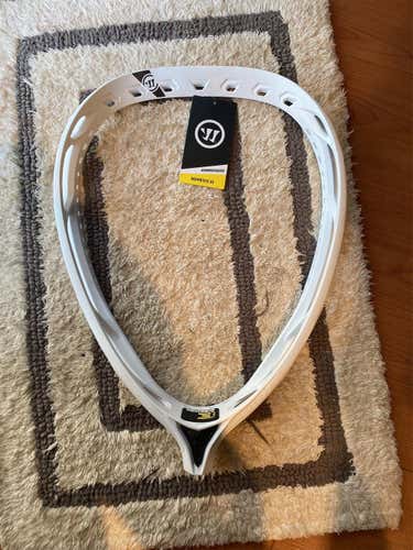 New Unstrung Nemesis 3 Goalie Head
