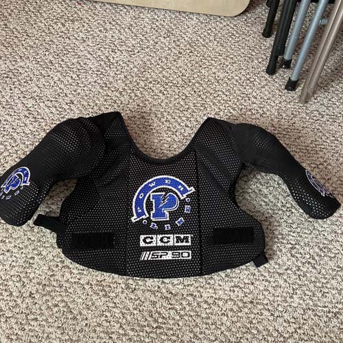 Used Medium CCM Shoulder Pads SP90