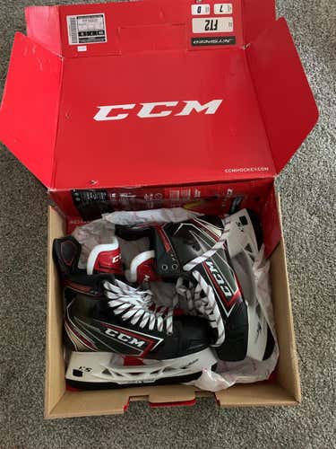 Senior CCM JetSpeed FT2 Regular Width  Size 7 Hockey Skates
