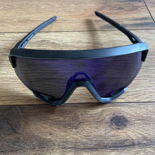 NEW 100% Glendale Sunglasses - Black Frame w/ Blue Lens