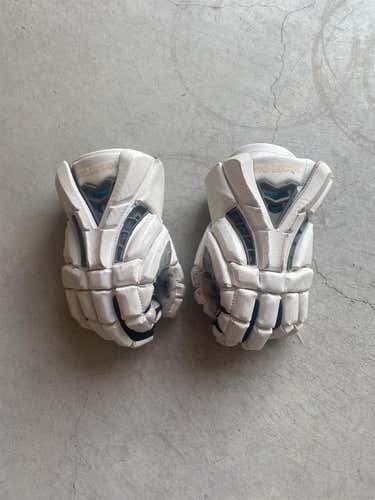 White Used Maverik Rome 13" Lacrosse Gloves