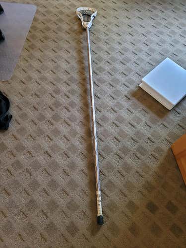 Brine King Beat Lacrosse Stick D Pole Defense Maverik Metrik strung Head