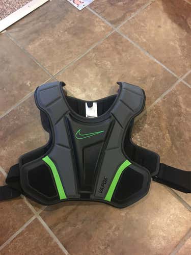 Used Large Nike Vapor Shoulder Pads