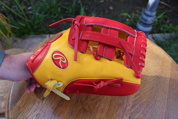 New Without Tags New Adult Rawlings Right Hand Throw Infield Heart of the Hide Baseball Glove 12"