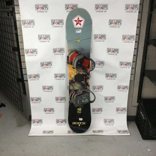 Used Burton Punch 145cm Snowboard Mens Combo