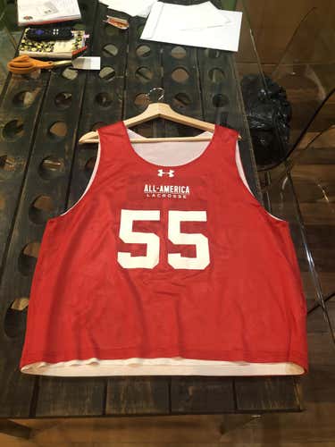 Red Men's Used Adult XL Under Armour Jersey