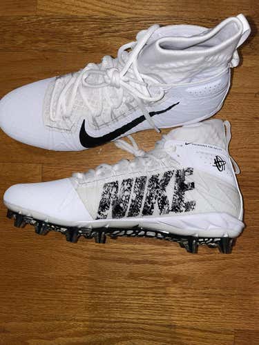 New Adult Men's Size 12 (Women's 13) Molded Cleats Nike High Top