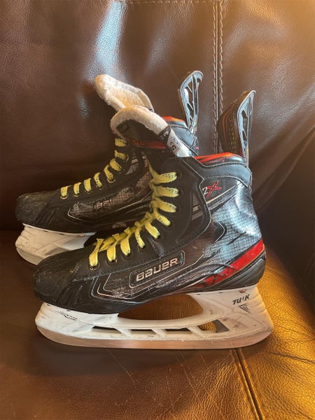 Junior Bauer Vapor 2X Wide Width Size 5.5 Hockey Skates