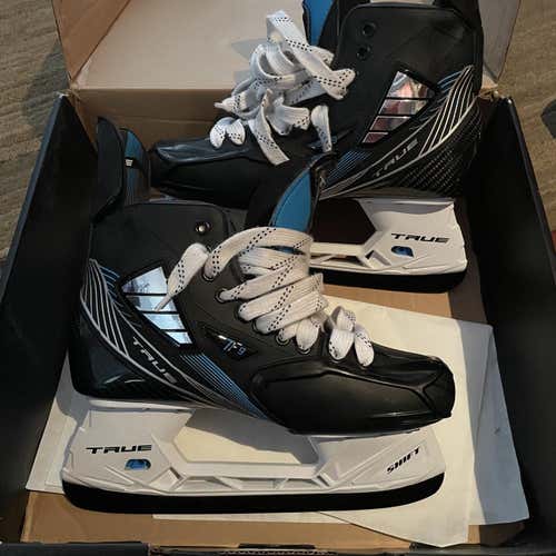 Senior True TF9 Wide Width  Size 10.5 Hockey Skates