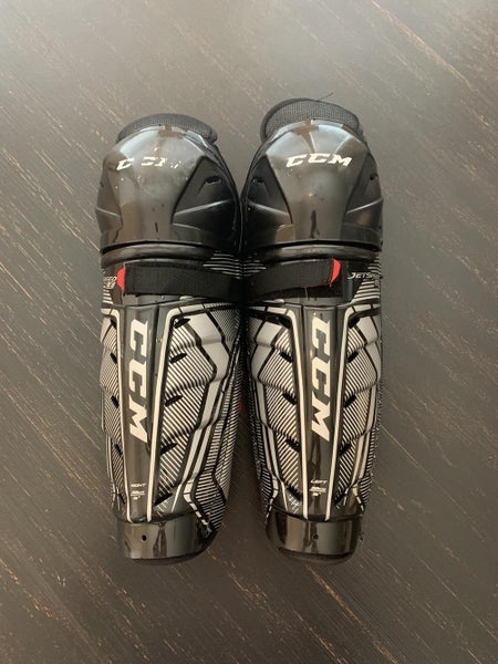 CCM JetSpeed LE Senior Shin Guards