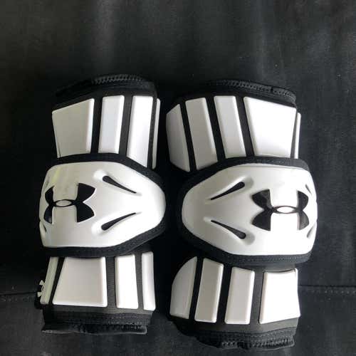 Used Medium Under Armour Revenant Arm Pads