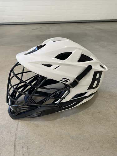 White Adult Player's Cascade S Helmet