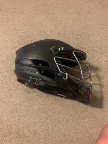 Black Adult Player's Cascade R Helmet